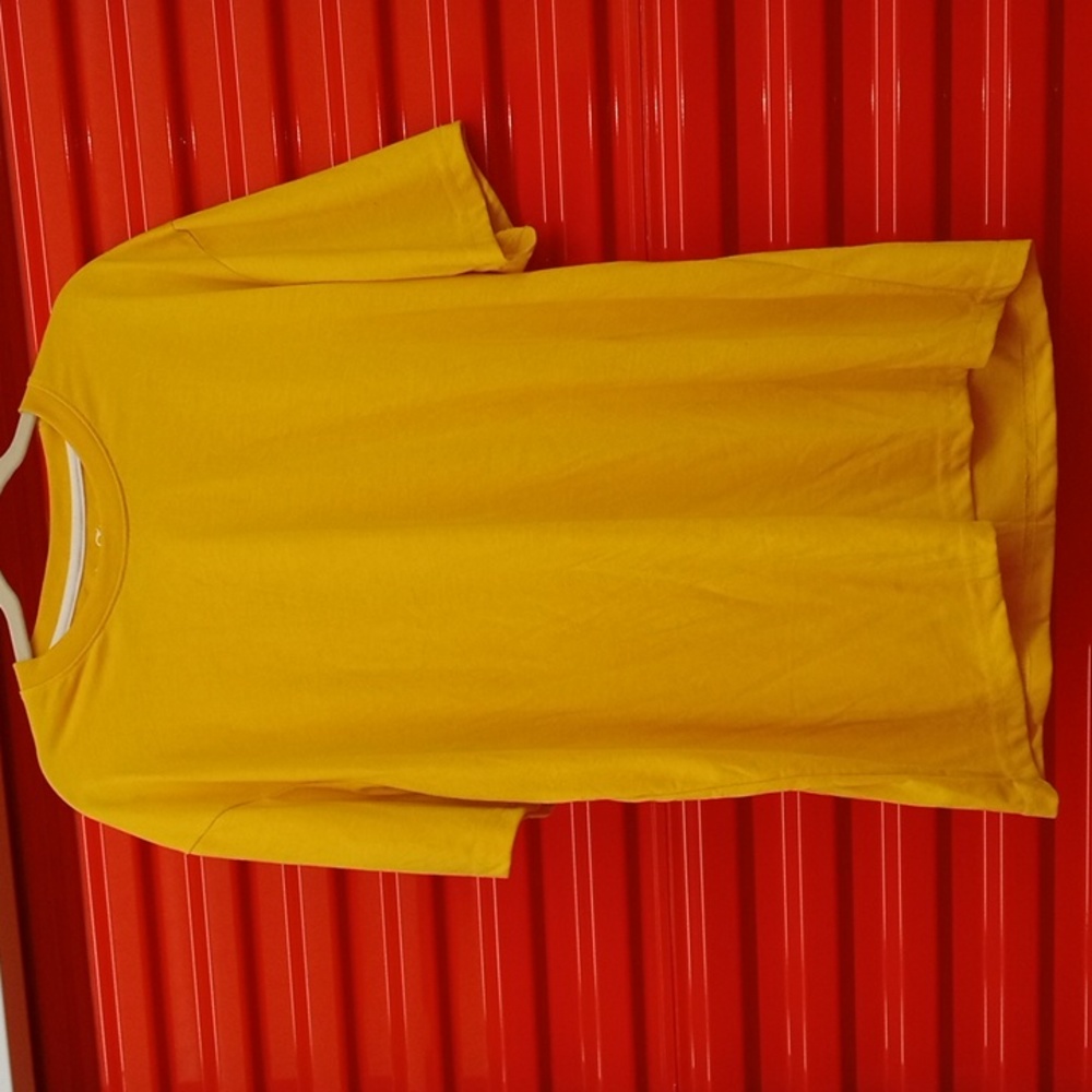 Men's Tshirt size xl - Picture 1 of 2